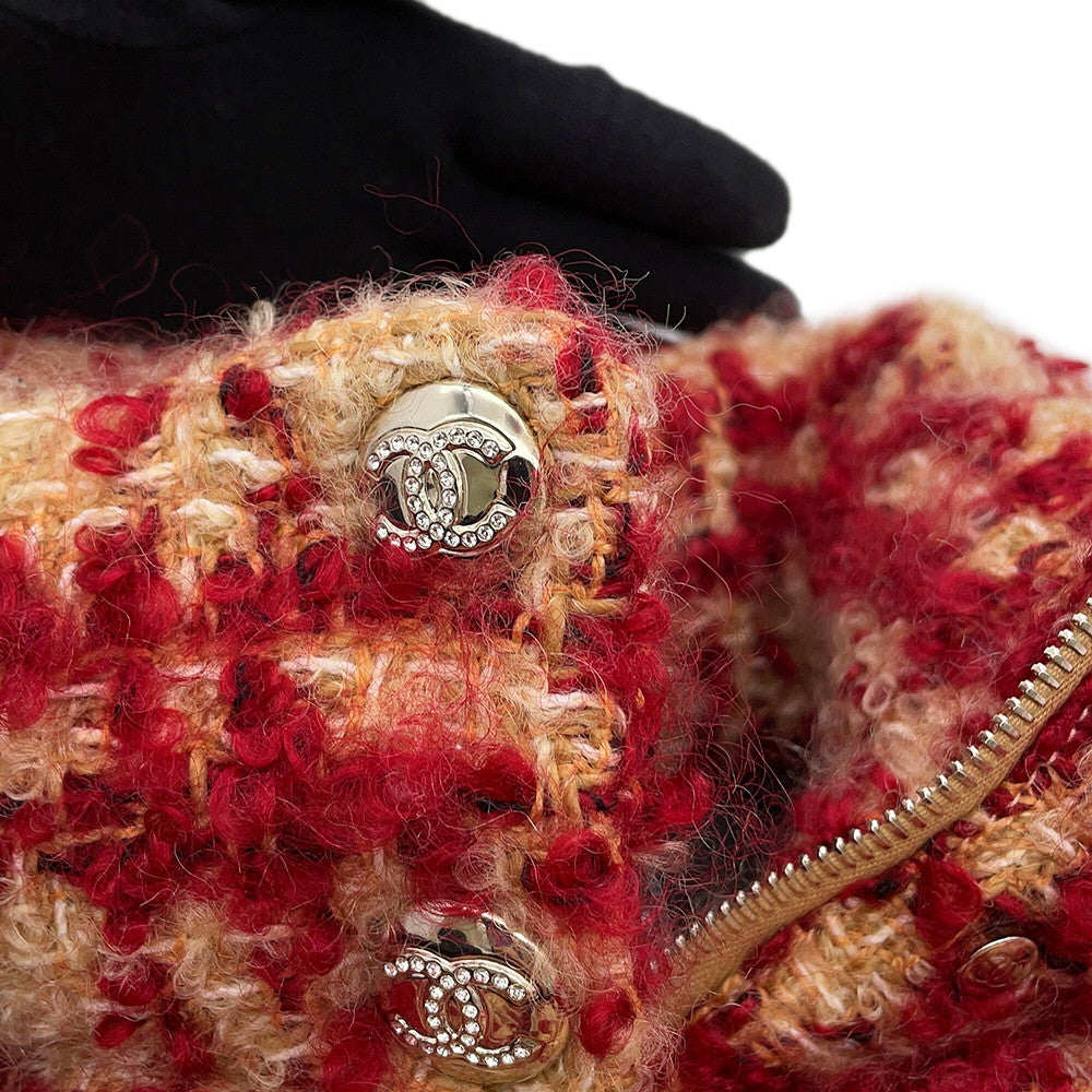 CHANEL Tweed CC Logo Down Vest Size 34 Red/BeigeP77367 Mohair43% Wool41% Polyester9% Nylon5% Linen2%