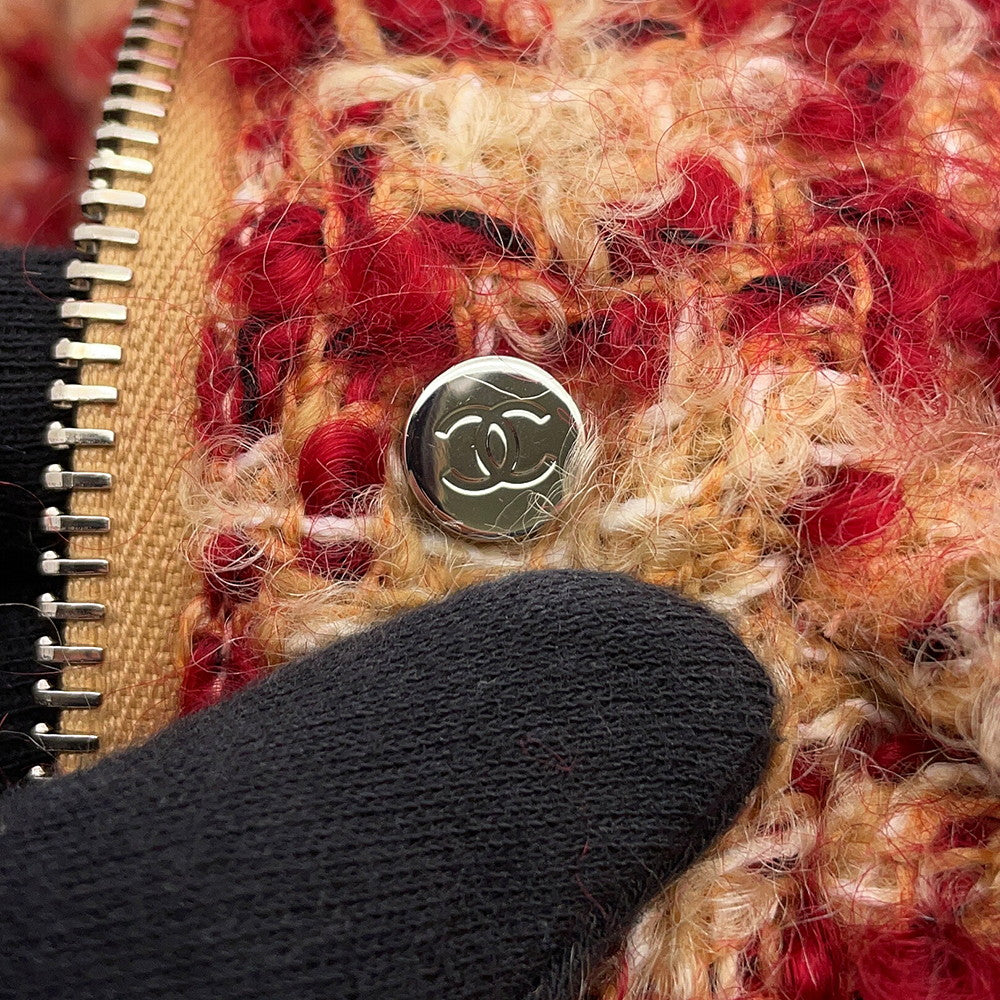 CHANEL Tweed CC Logo Down Vest Size 34 Red/BeigeP77367 Mohair43% Wool41% Polyester9% Nylon5% Linen2%