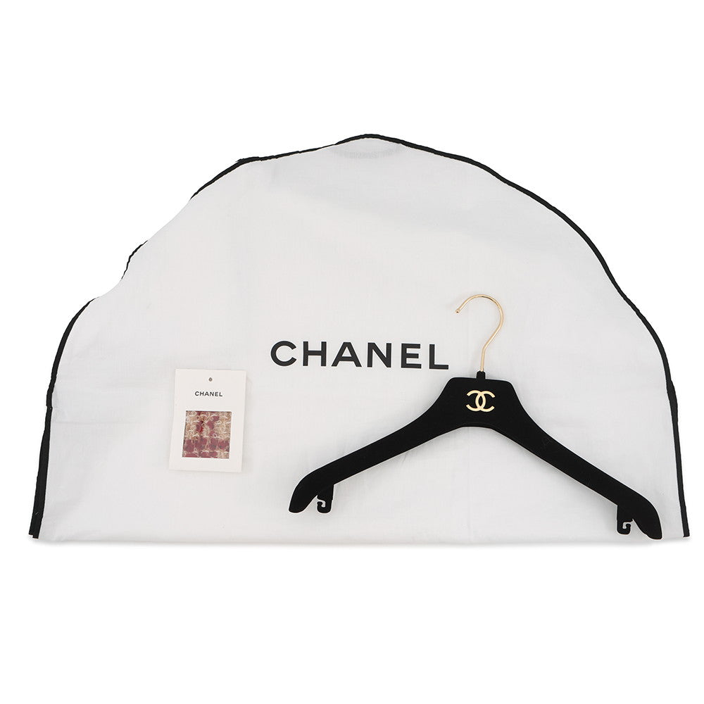 CHANEL Tweed CC Logo Down Vest Size 34 Red/BeigeP77367 Mohair43% Wool41% Polyester9% Nylon5% Linen2%
