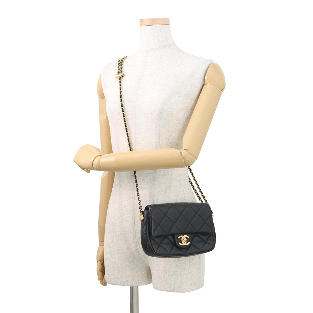 CHANEL Mini Matelasse Pearl Chainshoulder Bag BlackAS2855 Lambskin