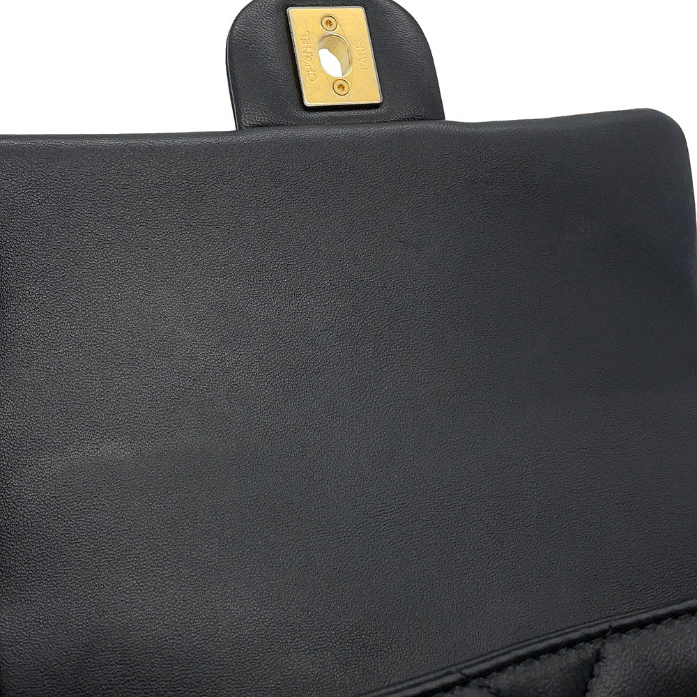 CHANEL Mini Matelasse Pearl Chainshoulder Bag BlackAS2855 Lambskin