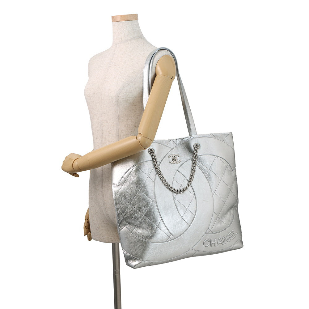 CHANEL CC Logo Club Monaco Chain Tote Bag Silver Shiny Calf Leather