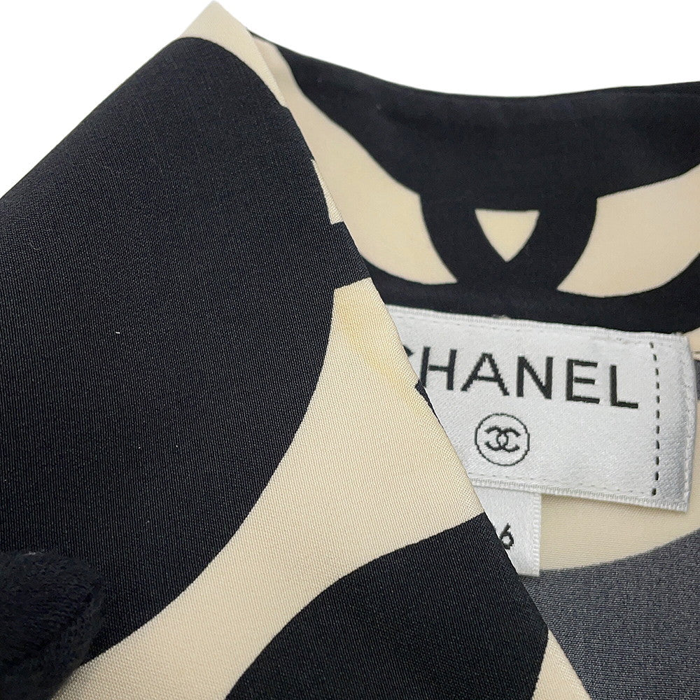 CHANEL CC Logo Wave Shirt Size 36 Cream/BlackP70211 Silk100%