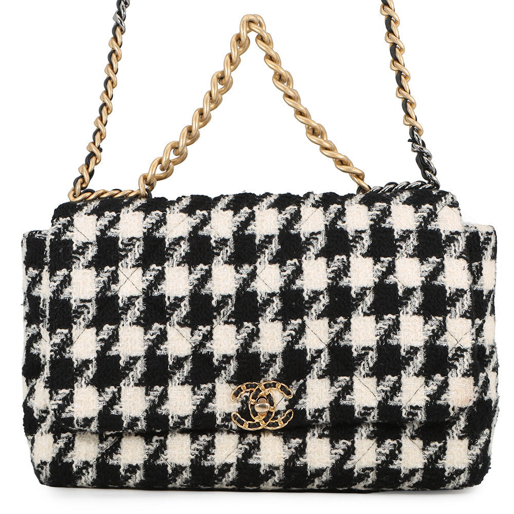 CHANEL CHANEL 19 Dixneuf Maxi Shoulder Bag White/BlackAS1162 Tweed