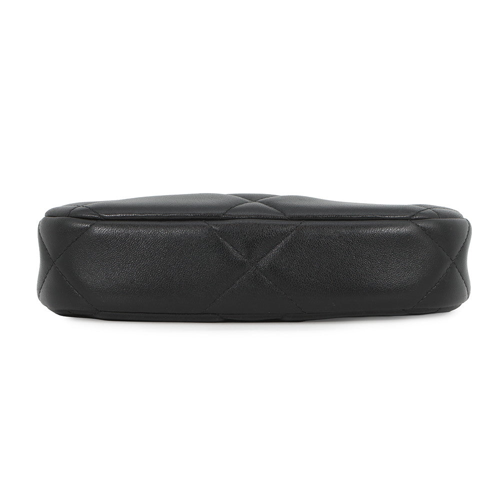 CHANEL CHANEL19 Matelasse SmallHobo Bag BlackAP3676 Lambskin