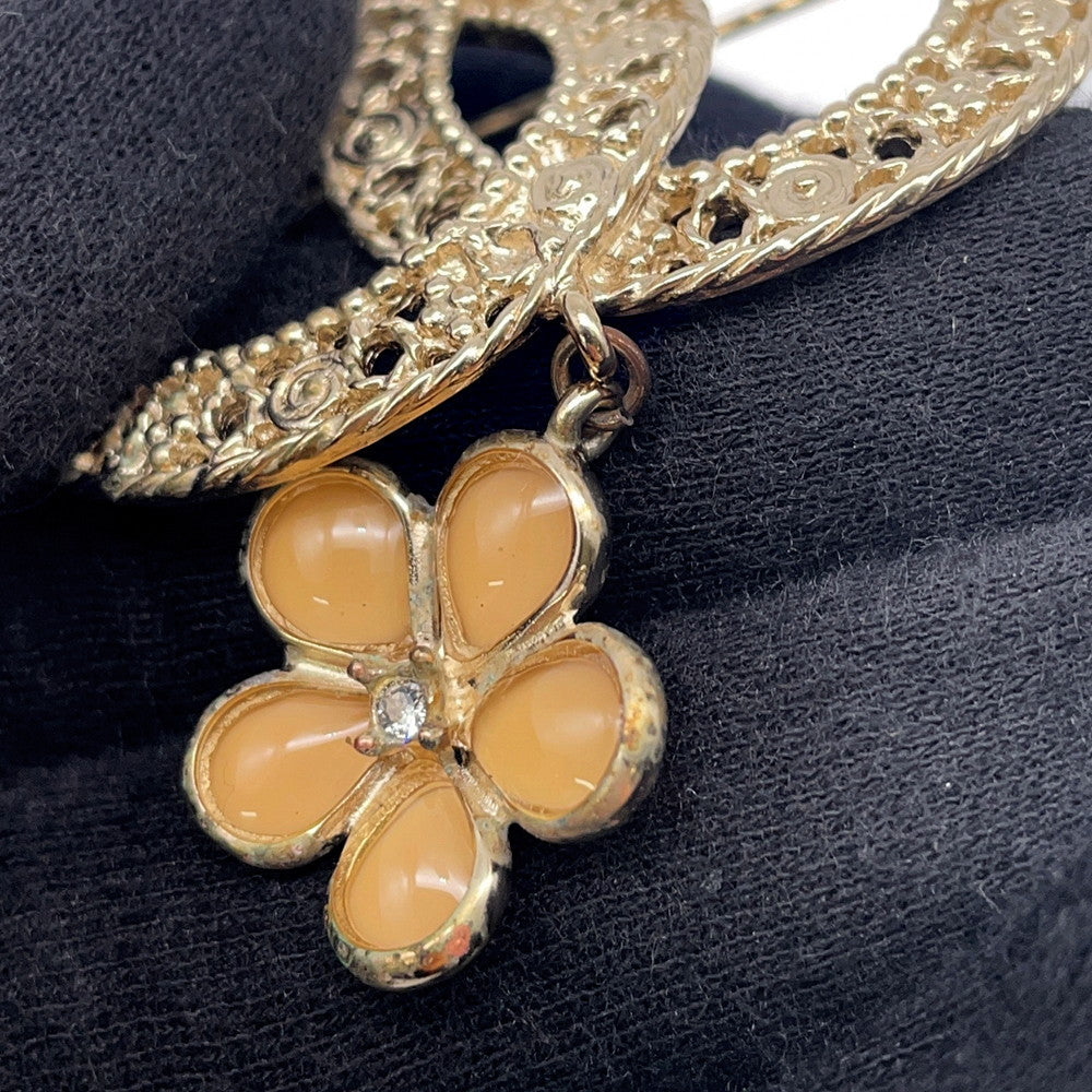 CHANEL CC Logo Clover Brooch Metal