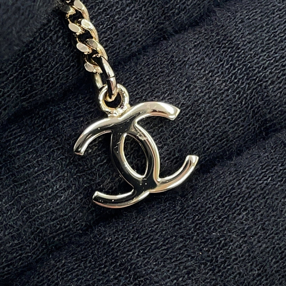 CHANEL CC Logo NecklaceABG558-B22262-U4305 Gold Plated Leather Rhinestone Faux Pearl