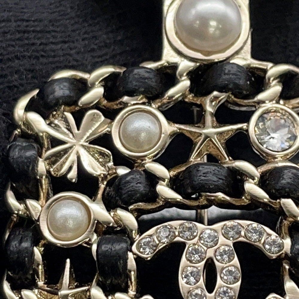 CHANEL Perfume motif brooch Gold Plated Leather