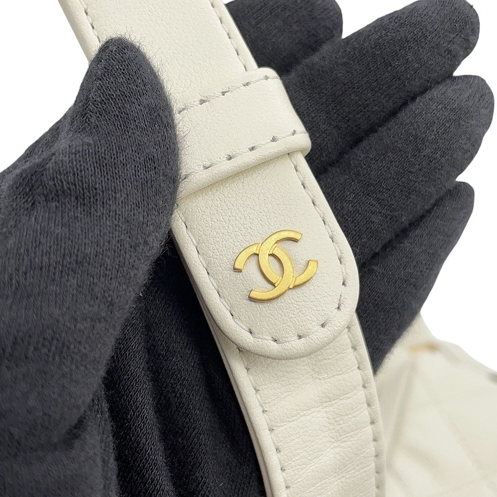CHANEL Matelasse Camera Shoulder Bag WhiteAS2923 Lambskin Size Small