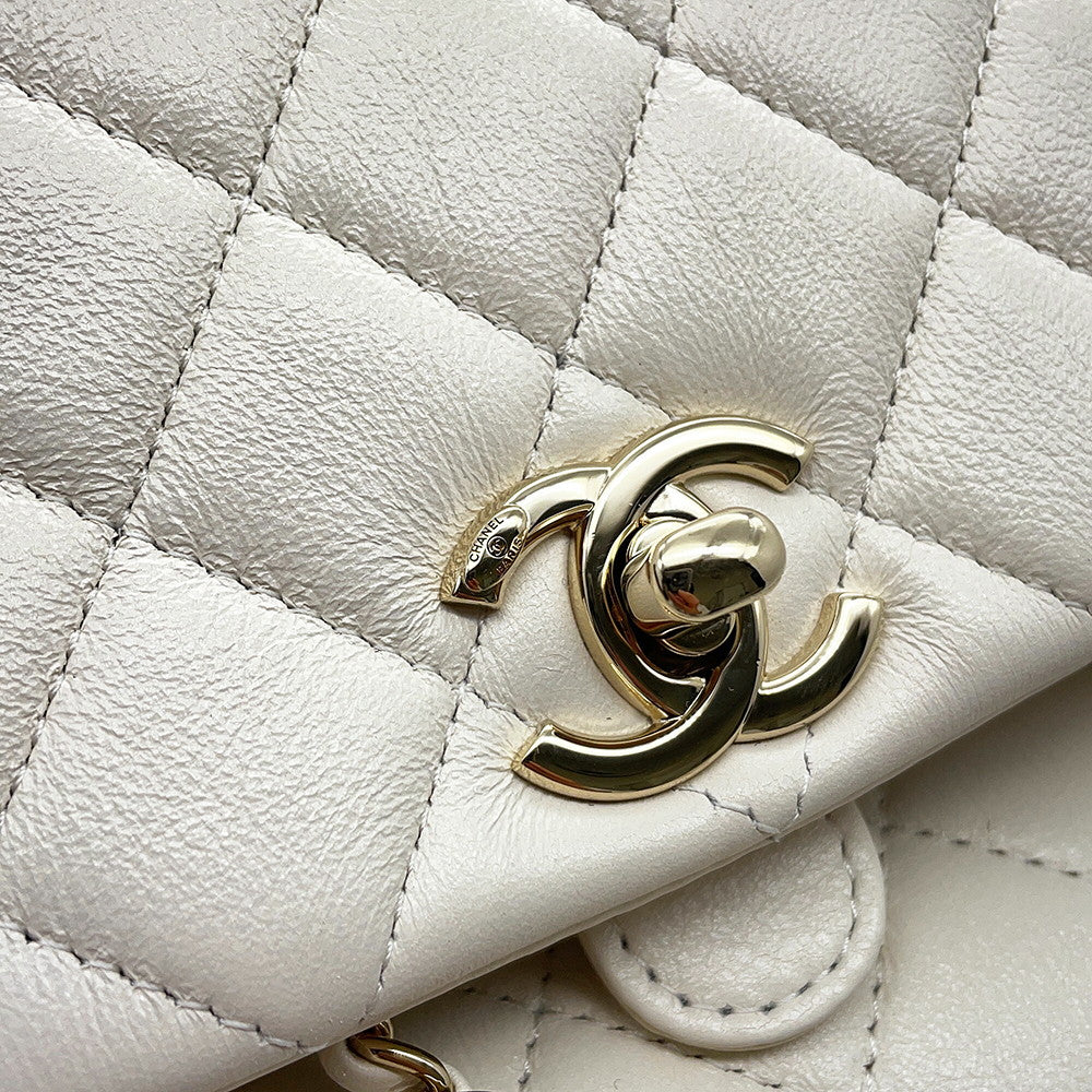CHANEL Matelasse SmallBackpack WhiteAS2908 Lambskin