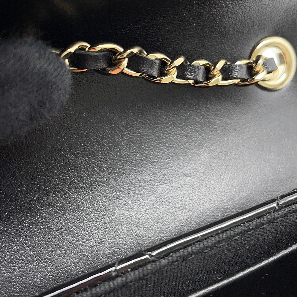 CHANEL Matelasse ChainShoulder Black Patent Leather