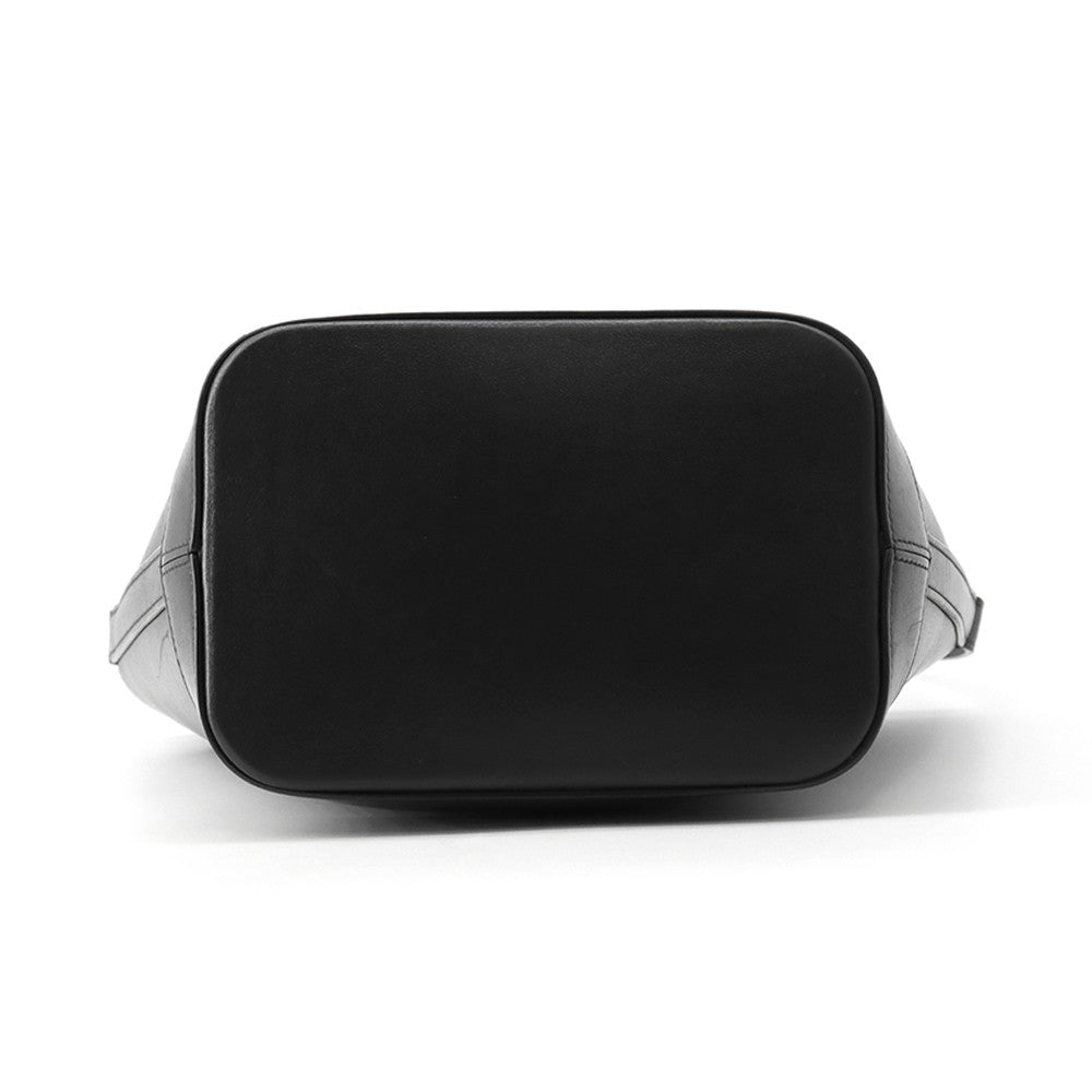 CELINE Cuir Triomphe Bucket Bag Black198243 Leather Size Small