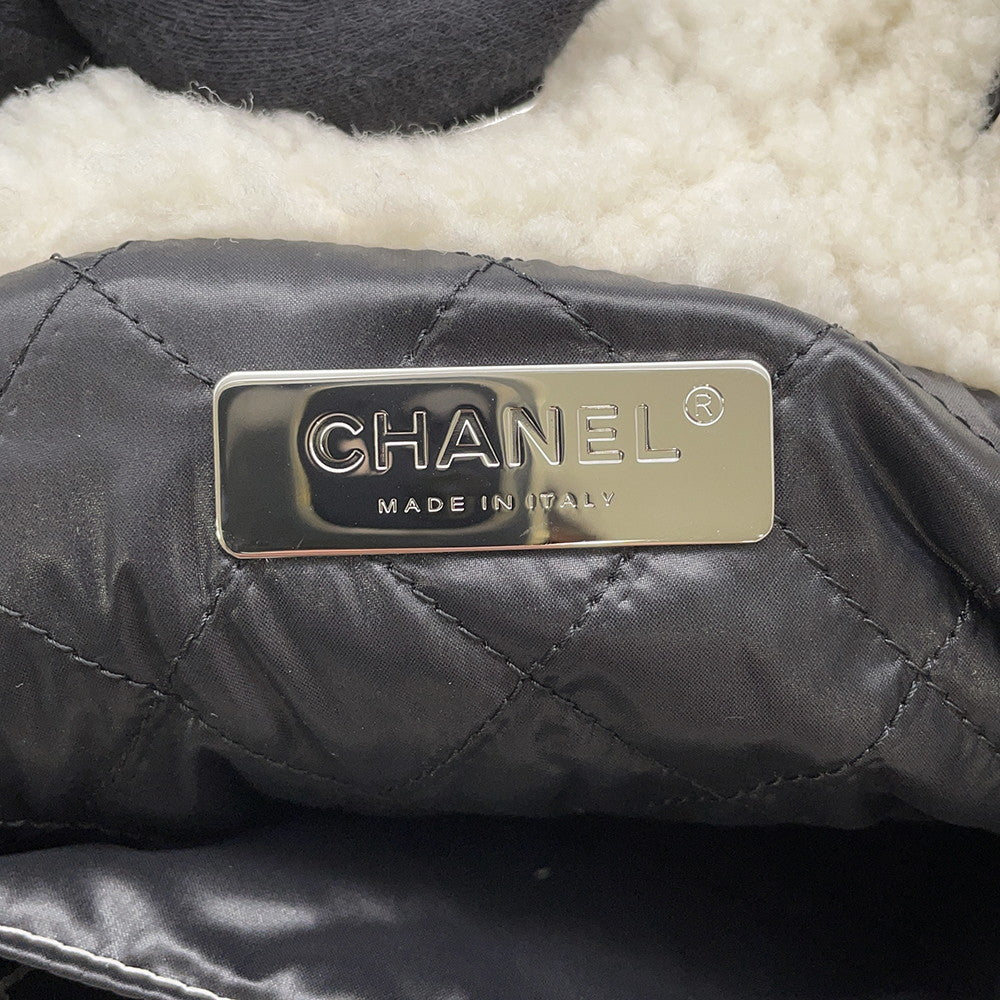 CHANEL CocoNeige ChainShoulder Bag WhiteAS0981 Pile Leather