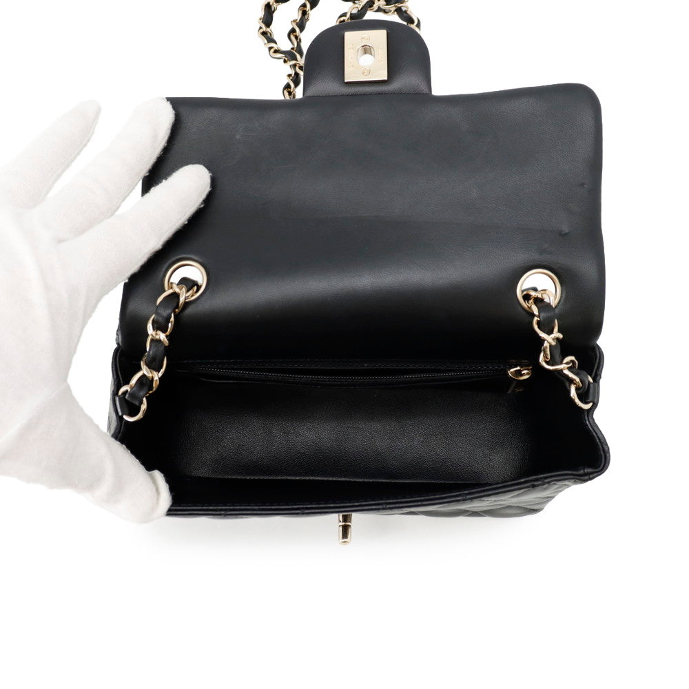 CHANEL Matelasse ChainShoulder Bag BlackA69900 Lambskin Size 20