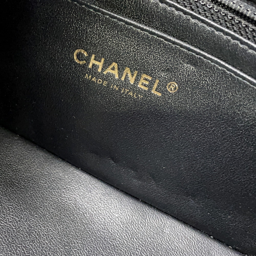 CHANEL Matelasse ChainShoulder Bag BlackA69900 Lambskin Size 20