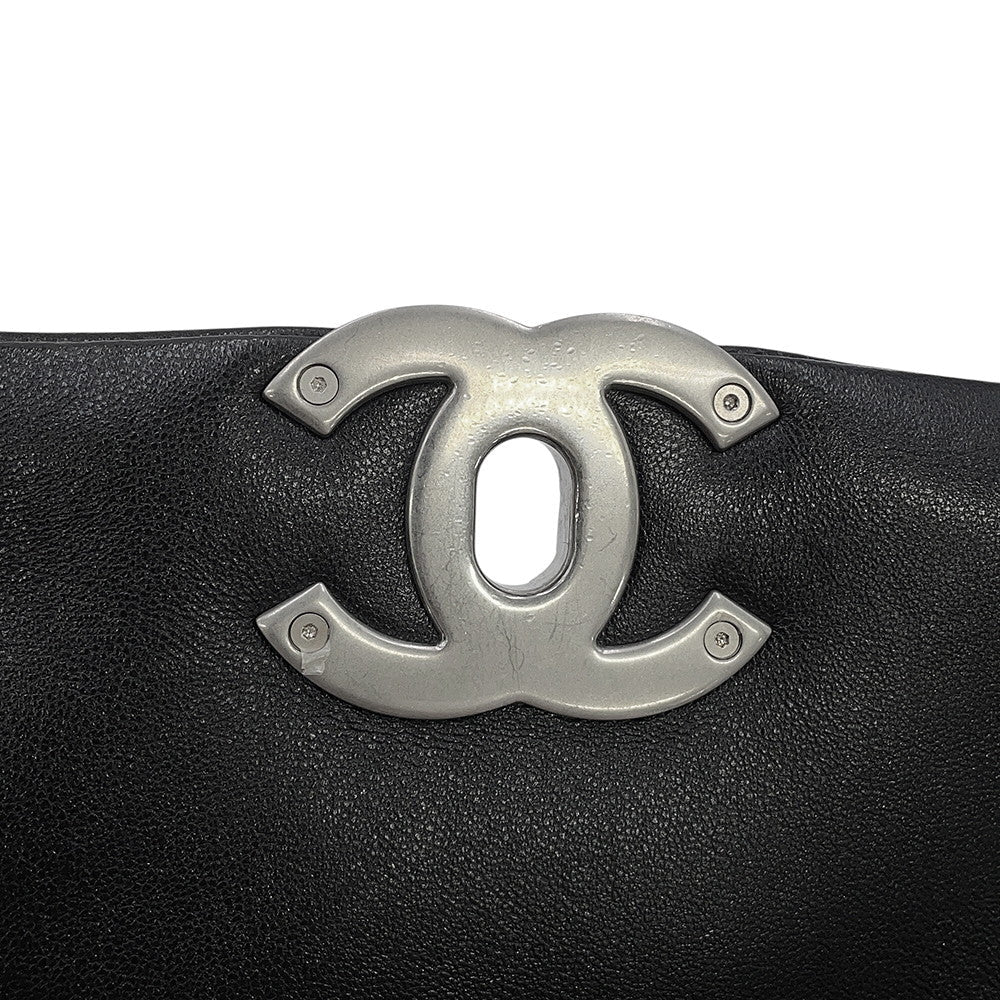 CHANEL CHANEL19 ChainShoulder Bag BlackAS1160-B07327-94305 Lambskin