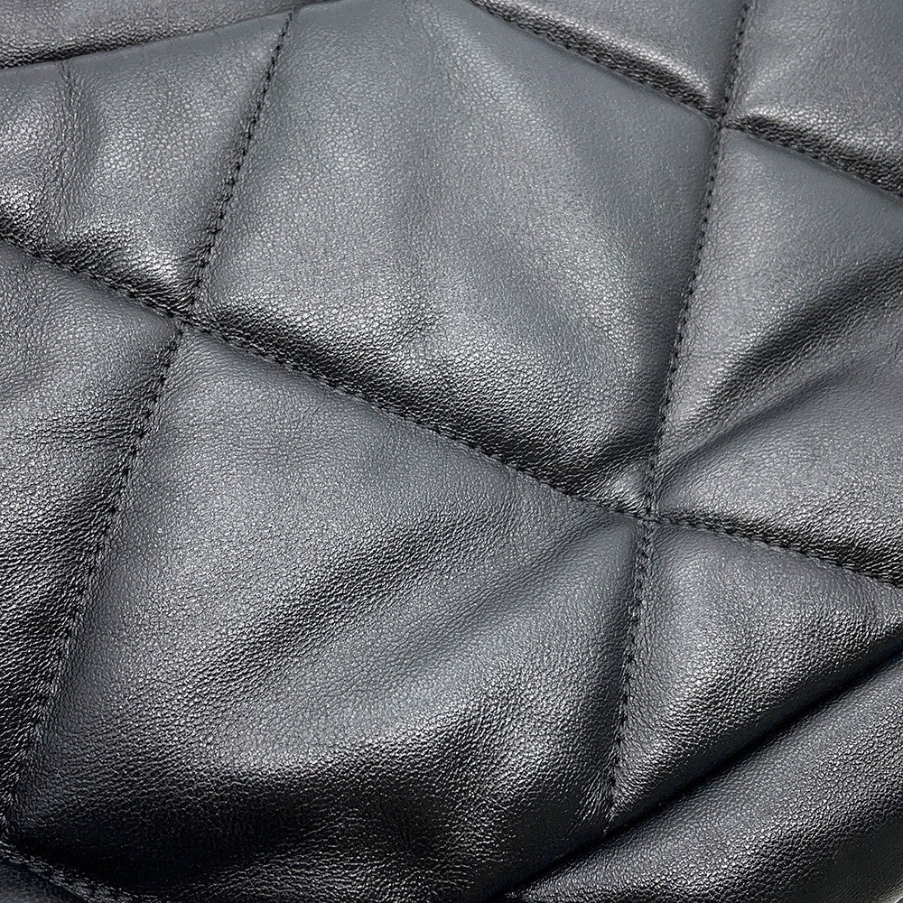 CHANEL CHANEL 19 Dixneuf Matelasse Shoulder BlackAS1160 Lambskin Size Large