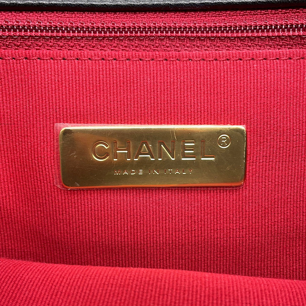 CHANEL CHANEL 19 Dixneuf Matelasse Shoulder BlackAS1160 Lambskin Size Large