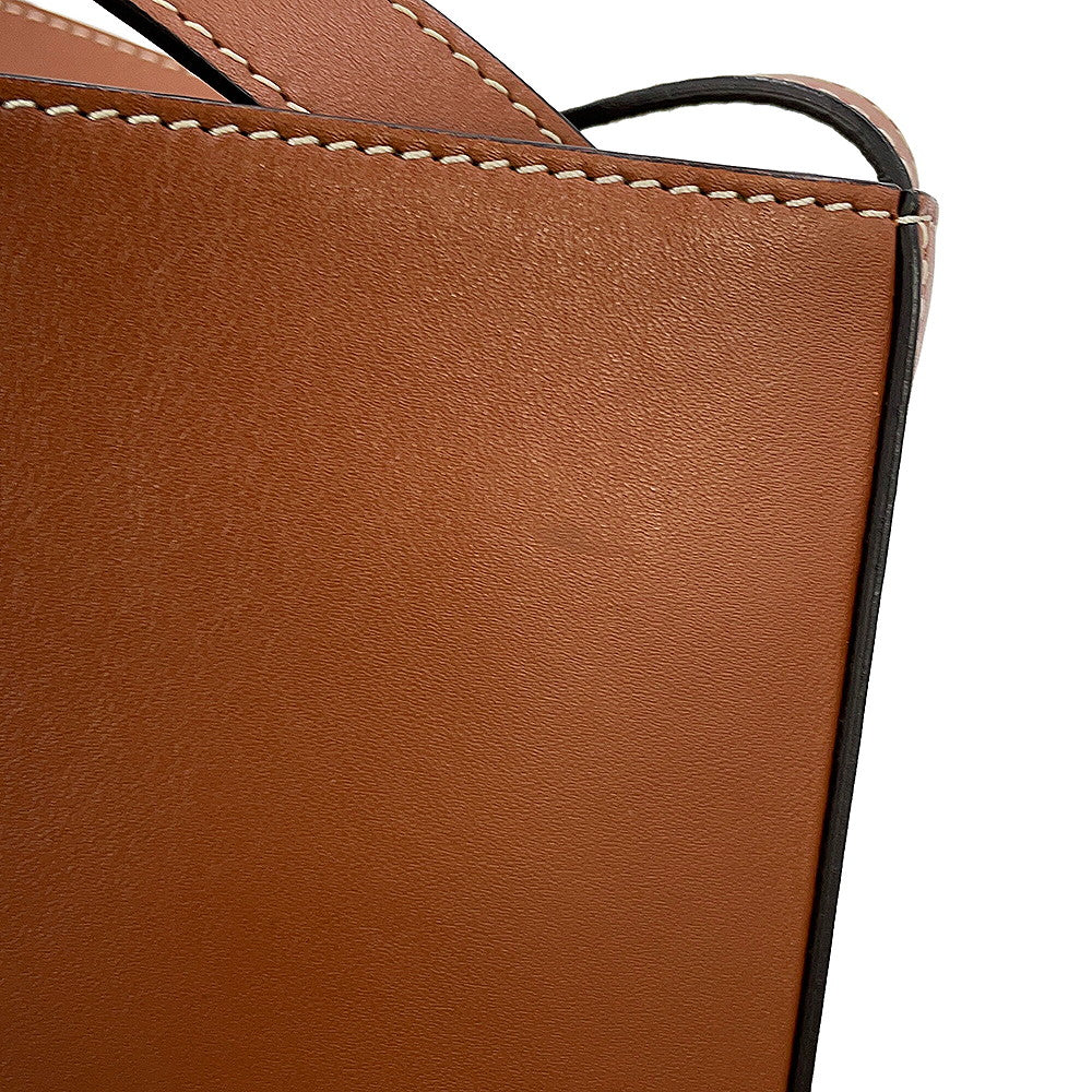 CELINE Cuir Triomphe Cube Handbag Tan199203DU3.04LU Leather