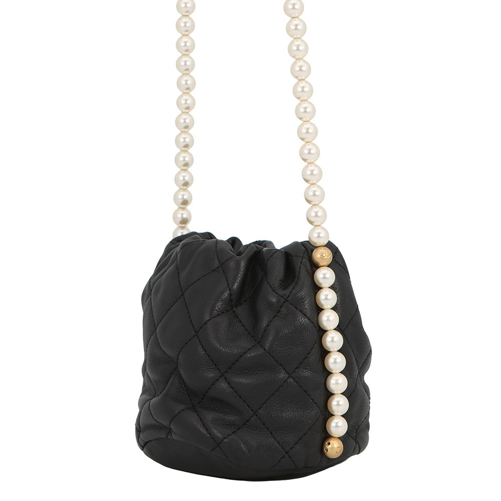 CHANEL Faux Pearl Drawstring Bag Shoulder Bag BlackAS2529 Lambskin