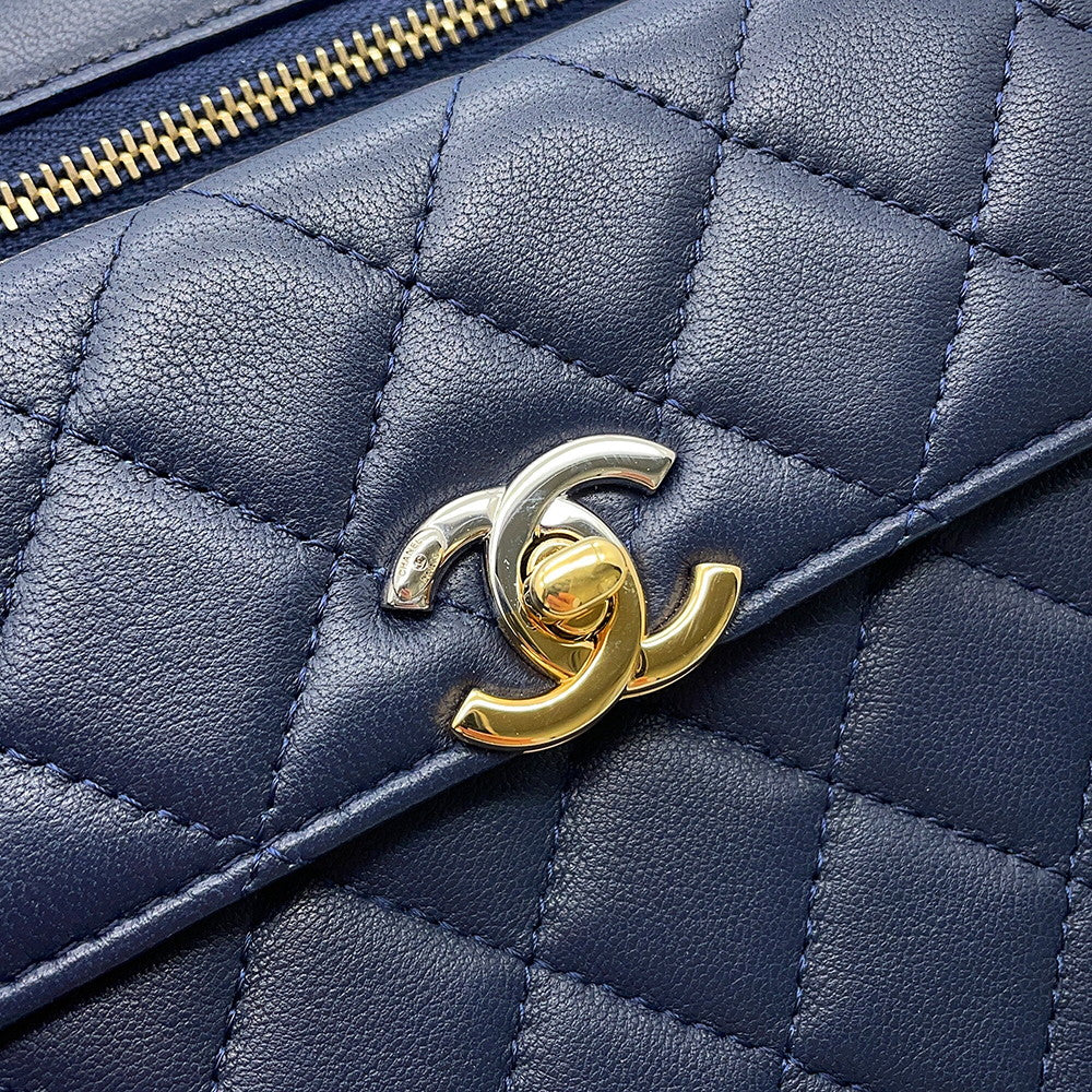 CHANEL Matelasse ChainShoulder Mini Bag Navy Lambskin
