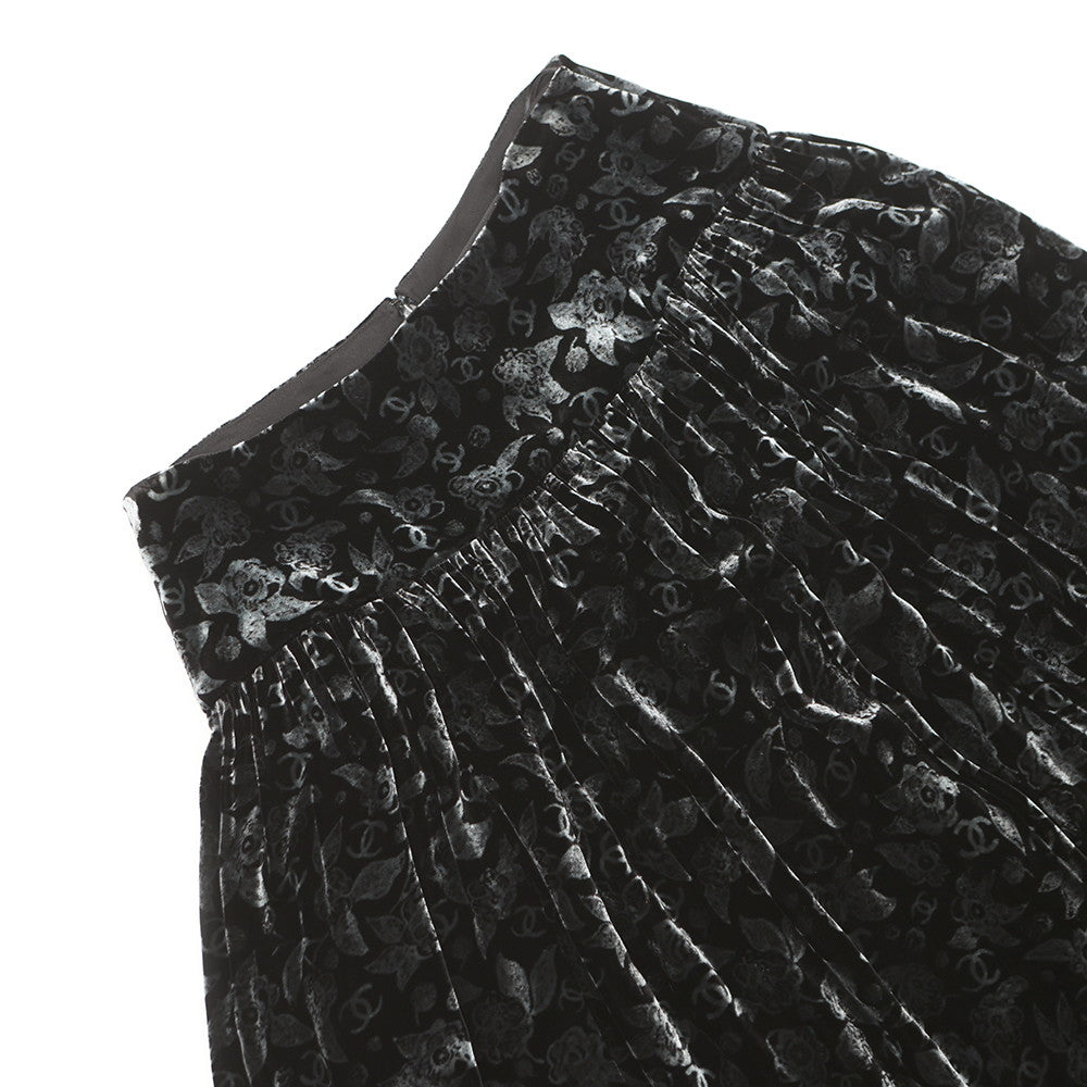 CHANEL CC Logo Velvet Skirt Size 36 BlackP78020-V69975-94305 82% Viscose, 18% Silk