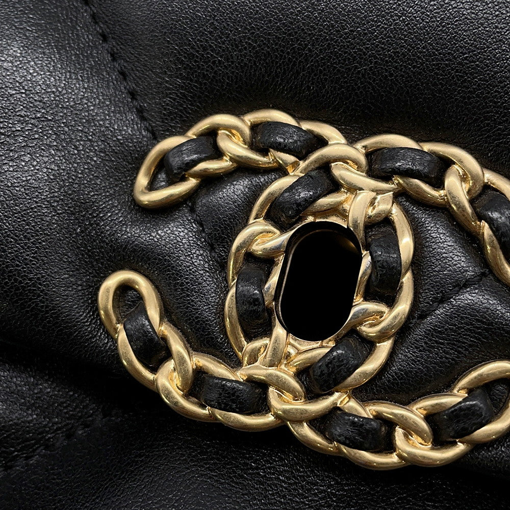 CHANEL CHANEL19 CHANEL19 Matelasse Shoulder Bag BlackAS1161 Shiny Lambskin