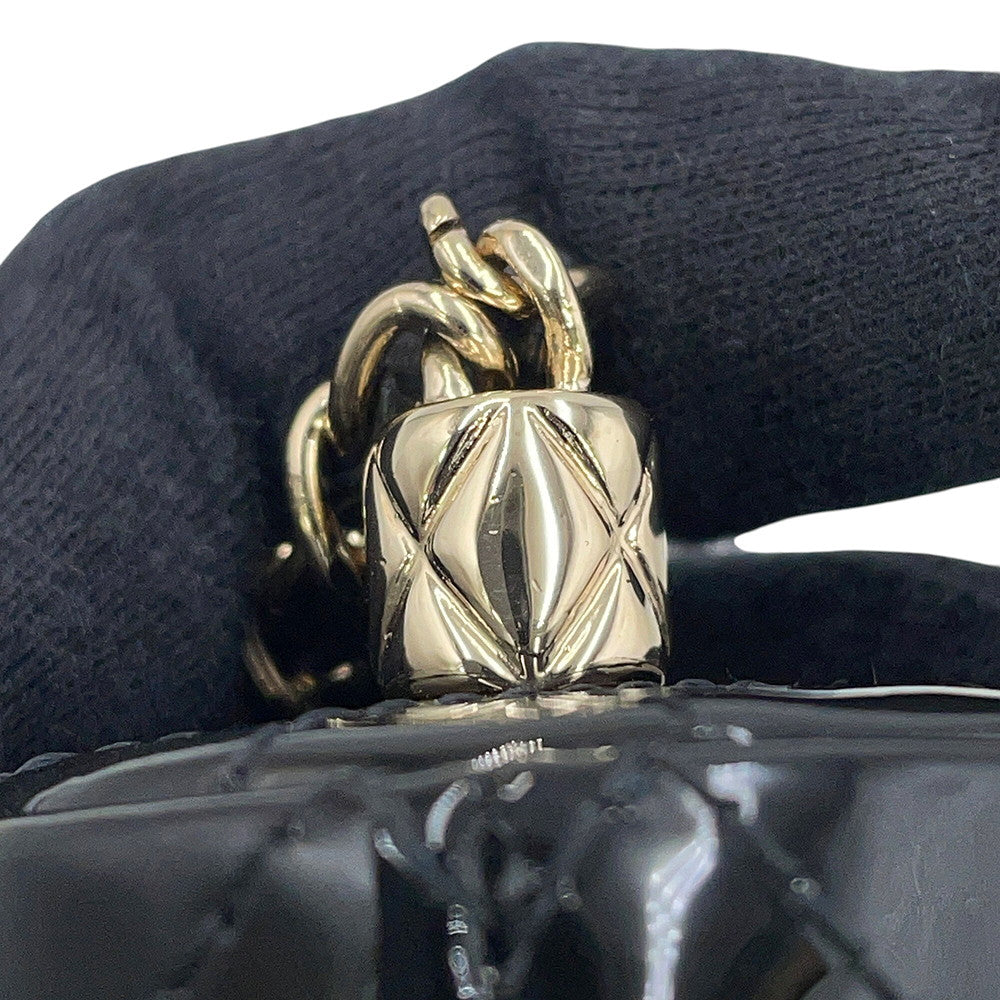 CHANEL Matelasse Lip Case BlackAP1572 Patent Leather