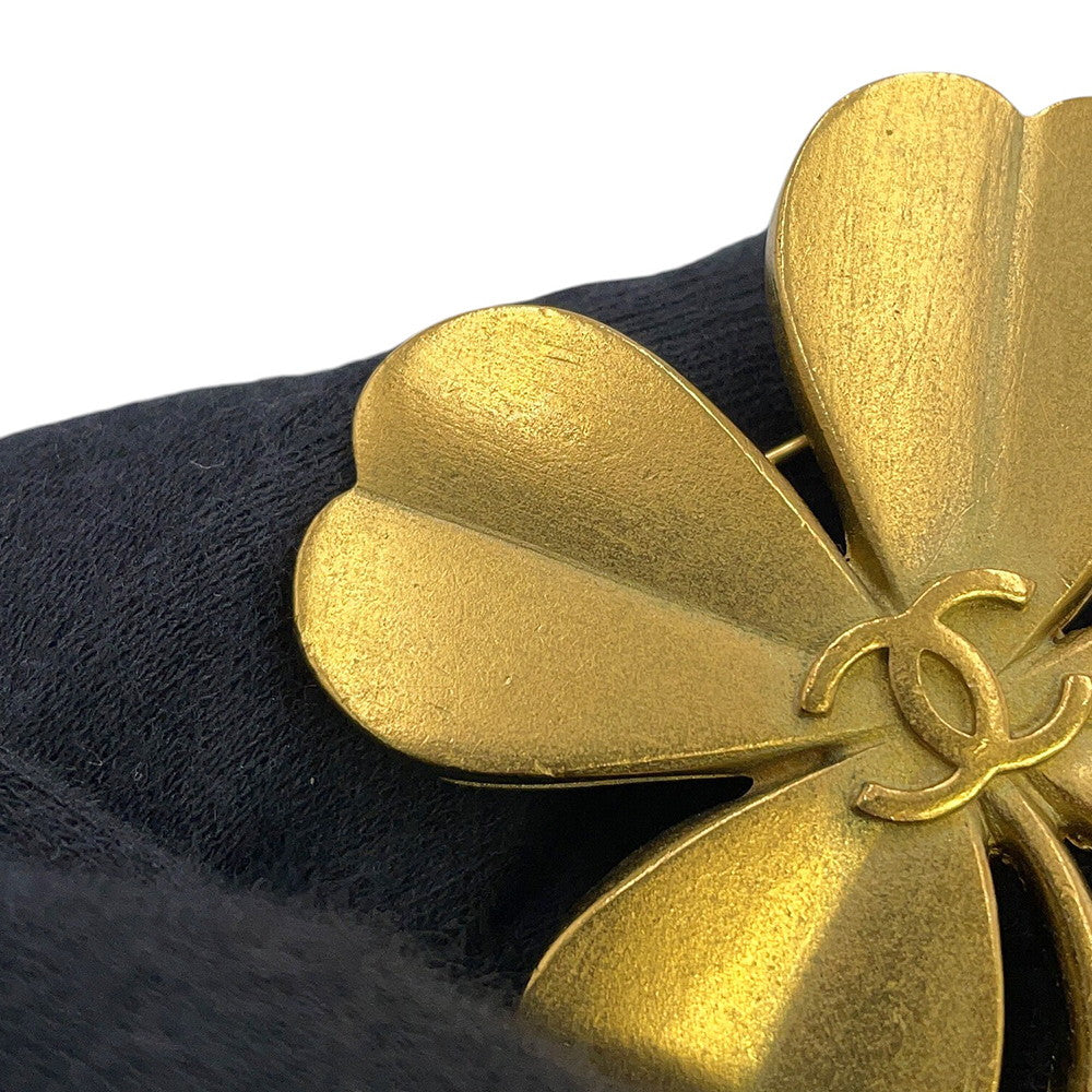CHANEL Clover Brooch Gold Metal