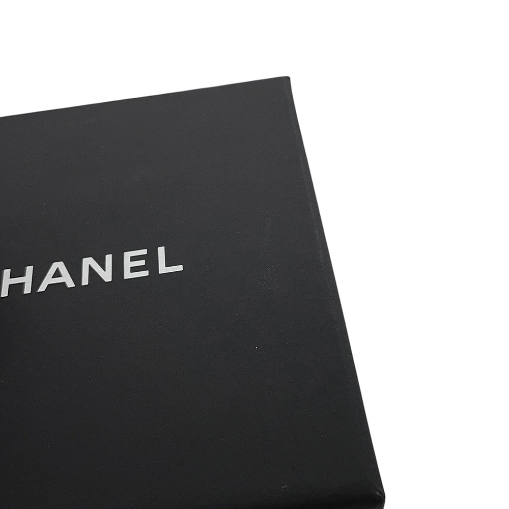 CHANEL Clover Pattern CC Logo Brooch Silver/BlackABD399-B16775-NY365 Metal