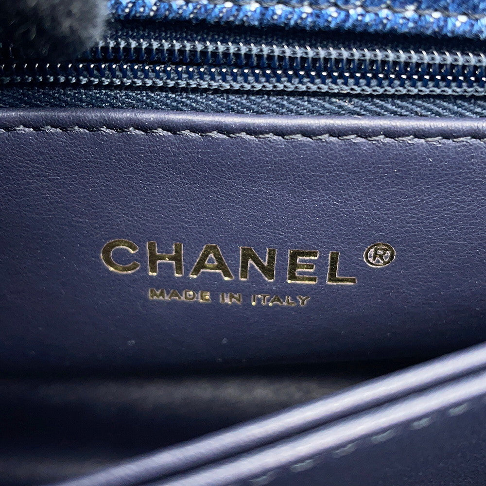 CHANEL Matelasse Coco Handle Top Handle Denim Flap Bag BlueA92990 B23338 U7740 Washed denim, cotton, calf leather Size XS