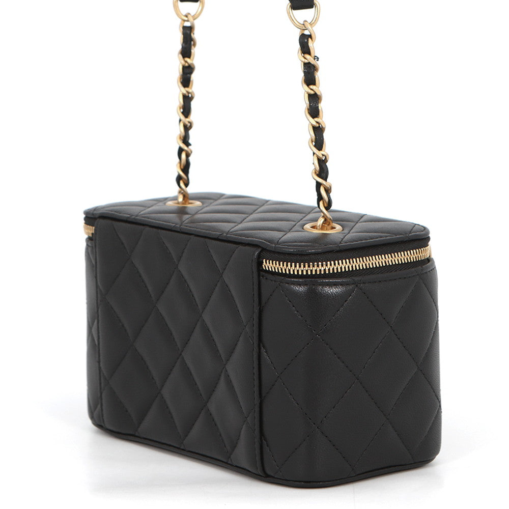 CHANEL Matelasse Vanity ChainShoulder Bag BlackAP2550 Lambskin