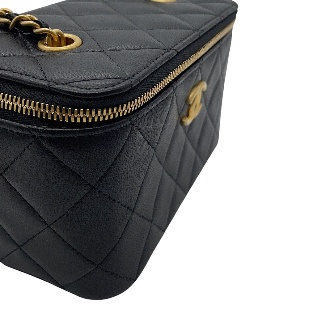 CHANEL Matelasse Vanity ChainShoulder Bag BlackAP2550 Lambskin