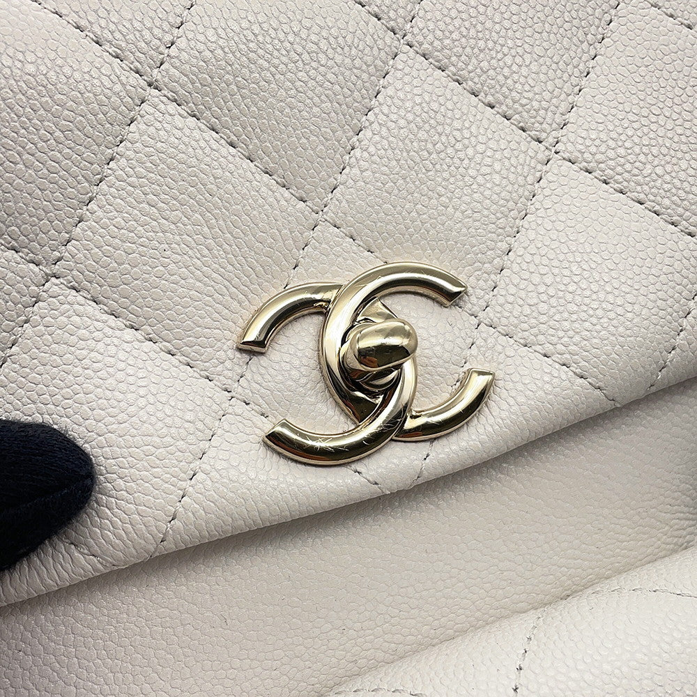 CHANEL Matelasse Multi-Pocket Backpack WhiteAS4399 Caviar Leather