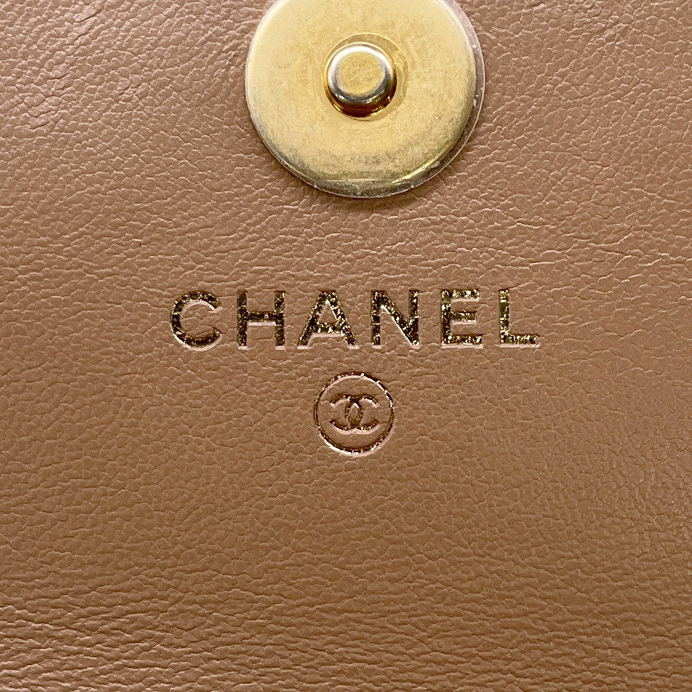 CHANEL Matelasse Chain Phone Pouch BeigeAP3047 Lambskin