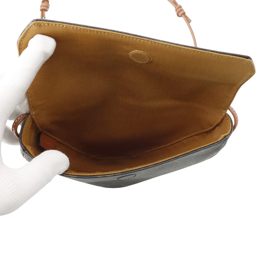 CELINE Triomphe Shoulder Bag Tan195902BZK.04LI PVC Leather